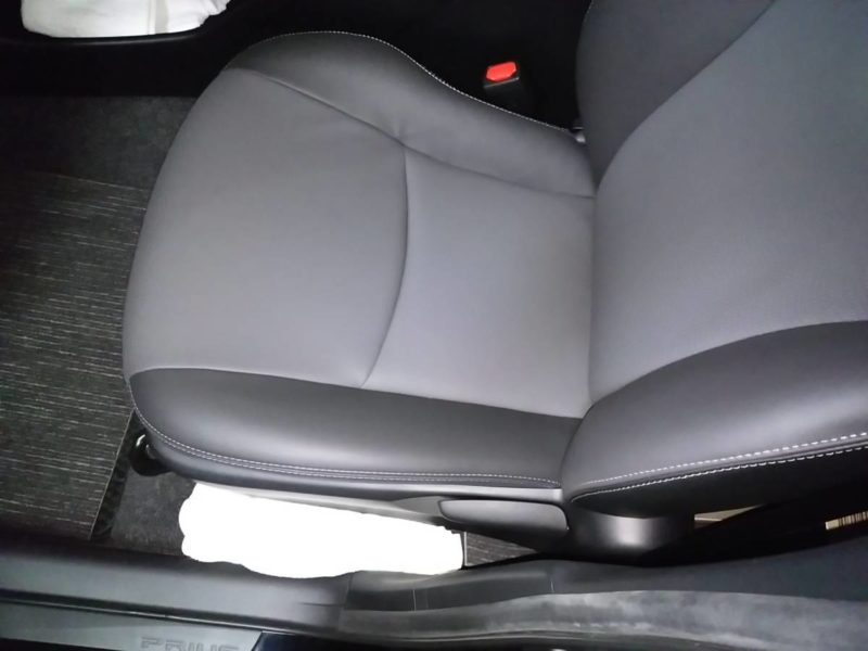 プリウスPHV モデリスタエアロ画像5