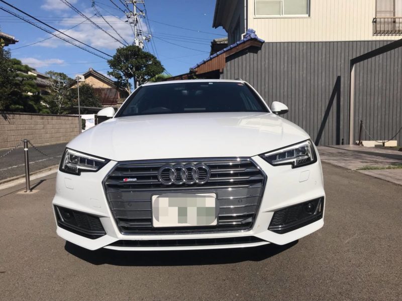 AUDI A4 AVANT Sライン画像0
