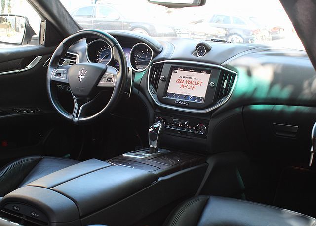 マセラティ ギブリ S/ホワイト画像6