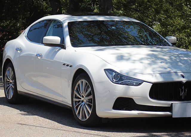 マセラティ ギブリ S/ホワイト画像3