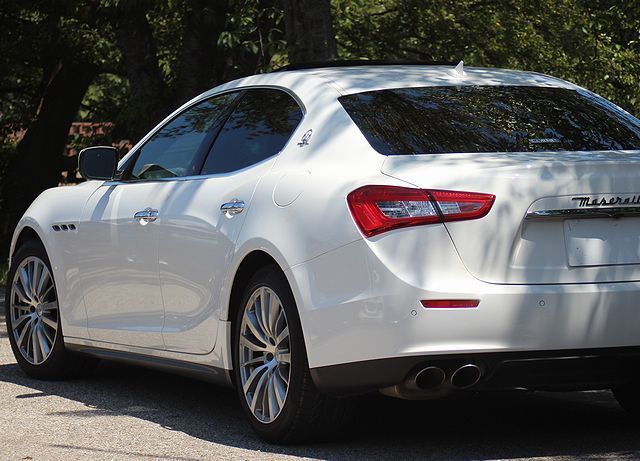 マセラティ ギブリ S/ホワイト画像1