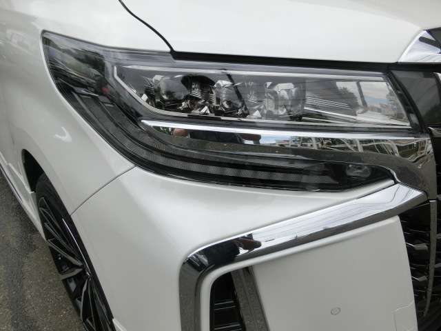 アルファード画像9