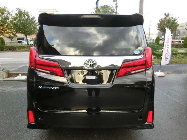 アルファード画像6