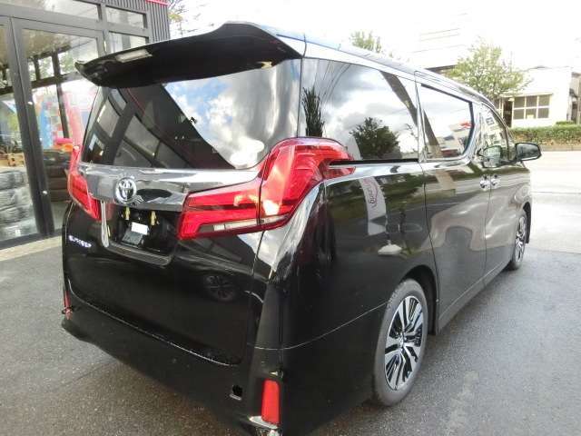 アルファード画像4