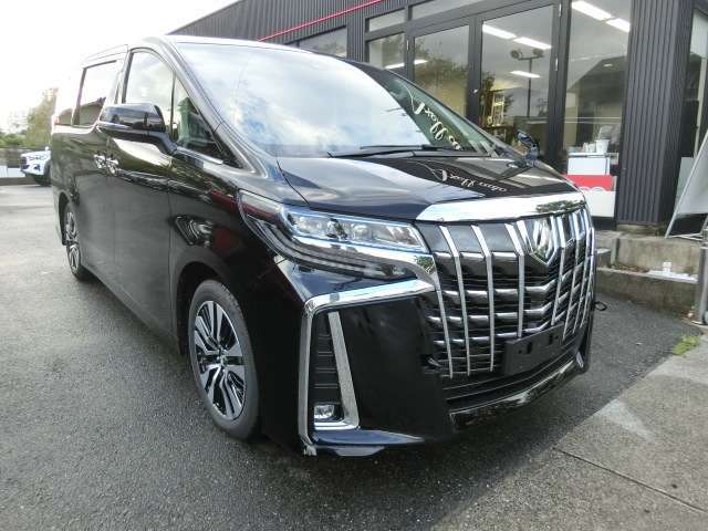 アルファード画像0