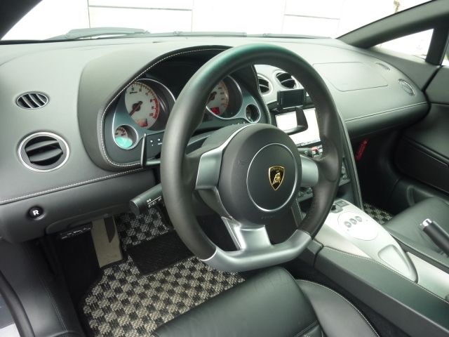 ランボガヤルドスパイダー画像3