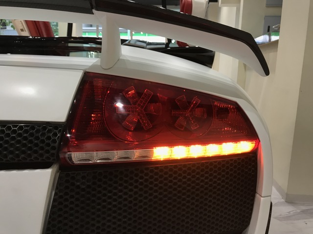 ランボルギーニ ムルシエラゴ画像5