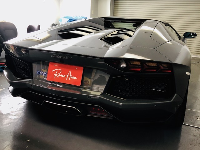 ランボルギーニ アヴェンタドールロードスター画像2