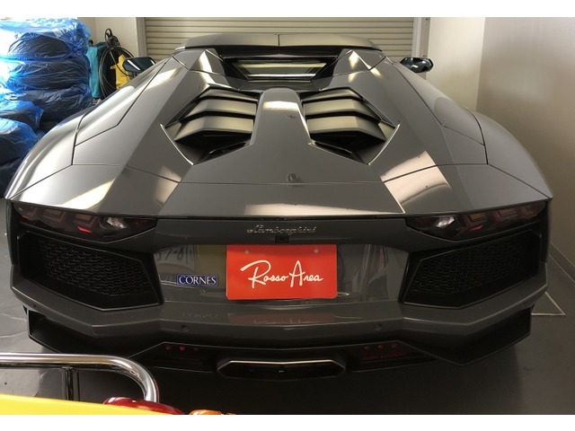 ランボルギーニ アヴェンタドールロードスター画像4