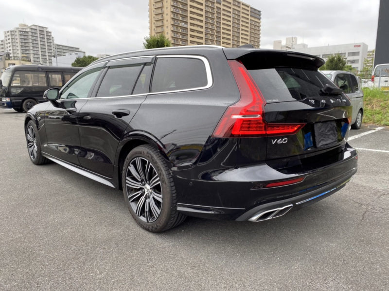 ボルボV60 T5インスクリプション★新車同様★走行0.6万k★フルオプ★黒本革★ハイグレード★LED★国内最安値画像7