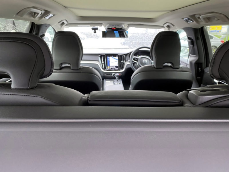 ボルボV60 T5インスクリプション★新車同様★走行0.6万k★フルオプ★黒本革★ハイグレード★LED★国内最安値画像11