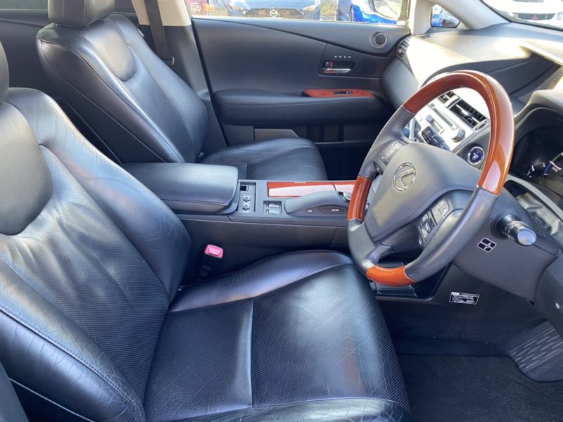 レクサスRX 450h ハイブリッド バージョンL ★大人気★税金完納★サンルーフ★極良極美★19AW★禁煙車★国内最安値★エアサスペンション画像15