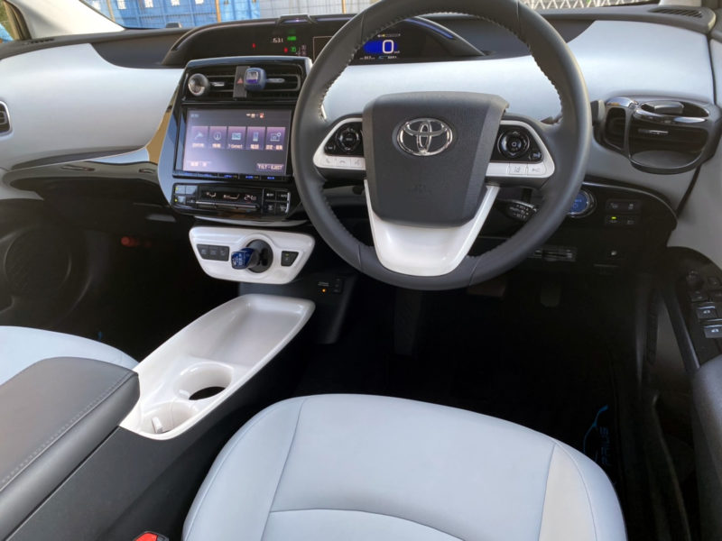 プリウスA ツーリングセレクション★大人気★税金完納★超極上車★走行0.6万k ★ボディーカバー保管★フルオプ★国内最安値画像14