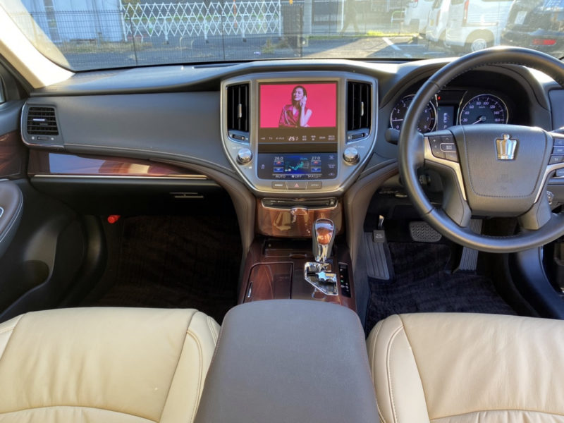 クラウンロイヤル2.5 ロイヤルサルーン★極上車★税金完納★走行中TV視聴★大人気セダン★ナンバー神奈川県内★ディーラー認定中古車画像12