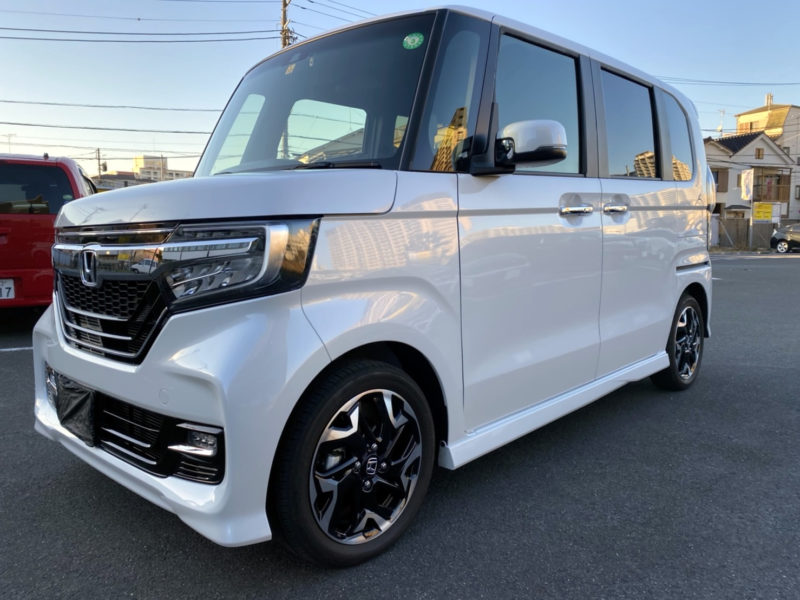 Nボックスカスタム GLターボ ホンダセンシング★新車購入後まだ3ヶ月!★走行距離なんと0.1万k★もちろんギス凹みも無し画像0