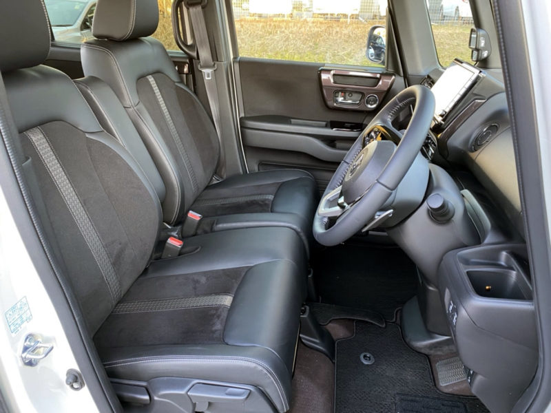 Nボックスカスタム GLターボ ホンダセンシング★新車購入後まだ3ヶ月!★走行距離なんと0.1万k★もちろんギス凹みも無し画像13