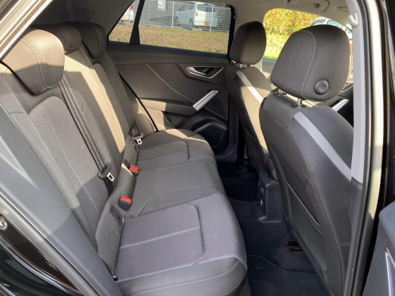 アウディQ2 30TFSIスポーツ★新車並★極良極美★フルオプ★車検ロング★国内最安値画像11