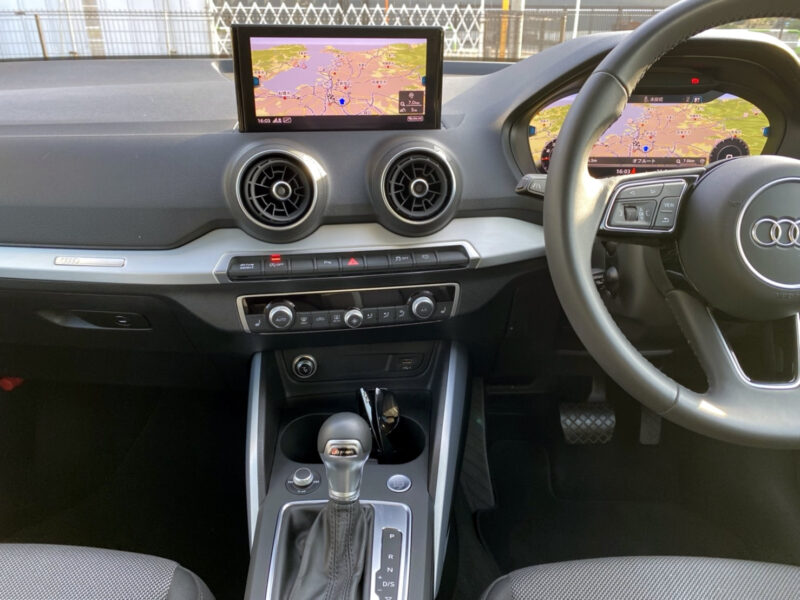 アウディQ2 30TFSIスポーツ★新車並★極良極美★フルオプ★車検ロング★国内最安値画像14