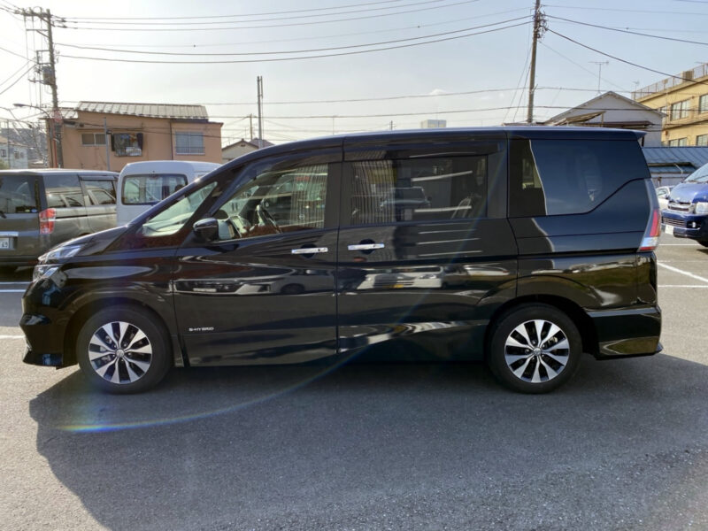 セレナ Sハイブリッド ハイウェイスター VセレクションI I ★走行0.4万k★極良極美★禁煙車★両側電動スライド★全方位カメラ★国内最安値画像3