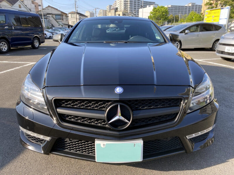 AMG CLS63 ★カーボンスポイラー ★カーボンリアスポイラー ★カーボンサイドミラー ★VOSSEN20インチ60万以上 ★スモークテール ★サンルーフ ★カスタム多数 ★絶好調 ★極上車 ★国内最安値画像1