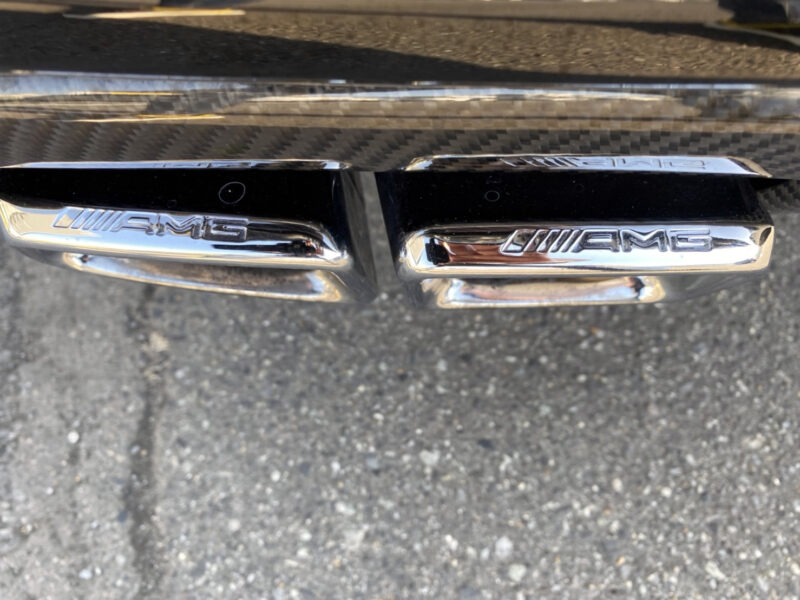 AMG CLS63 ★カーボンスポイラー ★カーボンリアスポイラー ★カーボンサイドミラー ★VOSSEN20インチ60万以上 ★スモークテール ★サンルーフ ★カスタム多数 ★絶好調 ★極上車 ★国内最安値画像10