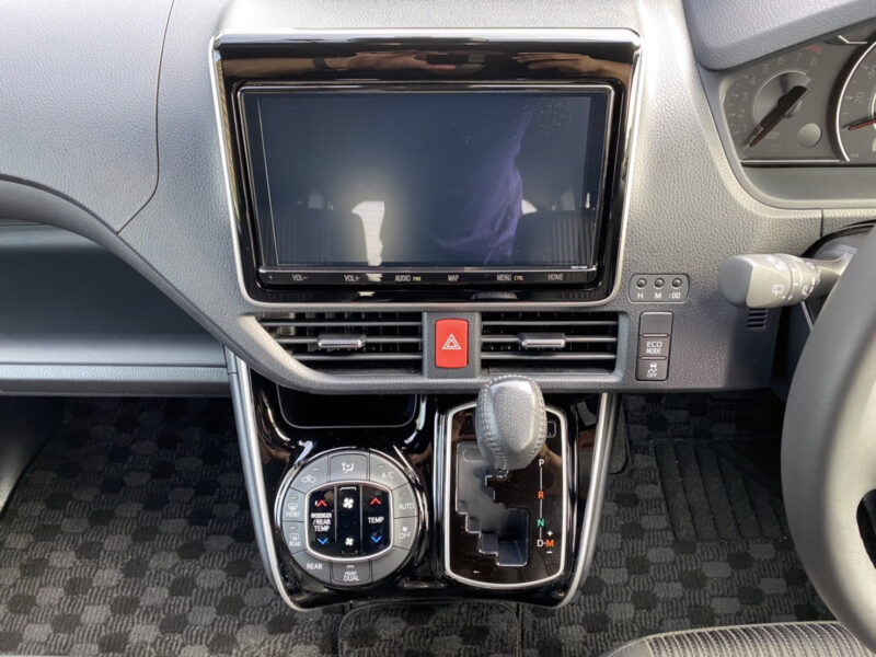 ヴォクシー 2.0 ZS 煌★税金完納★極上車★車検ロング★両側電動スライド★後席モニター★国内最安値画像10