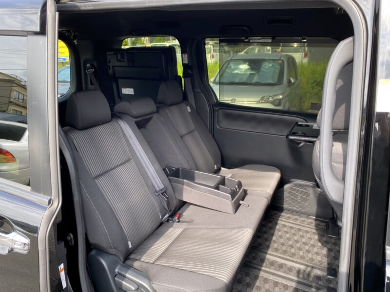 ヴォクシー 2.0 ZS 煌★税金完納★極上車★車検ロング★両側電動スライド★後席モニター★国内最安値画像14