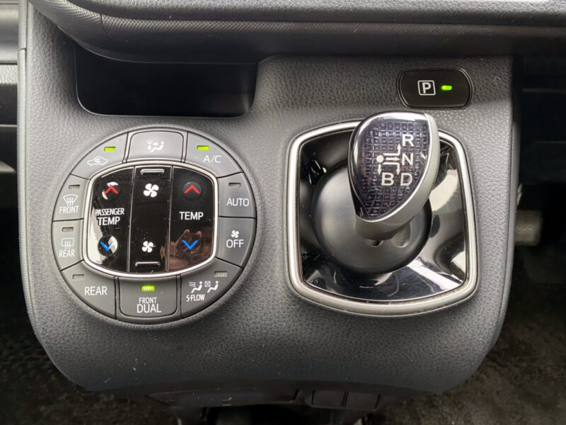 ヴォクシー ハイブリッドX★令和2年式★極上極良★税金完納★両側電動スライド★車検ロング★ドラレコ★大人気ハイブリッド★国内最安値画像13