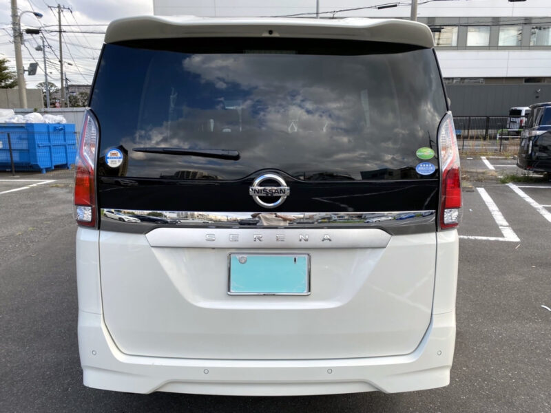セレナ2.0S★走行0.6万k★絶好調★サイドカメラ★バックカメラ★税金完納★車検ロング★国内最安値画像8
