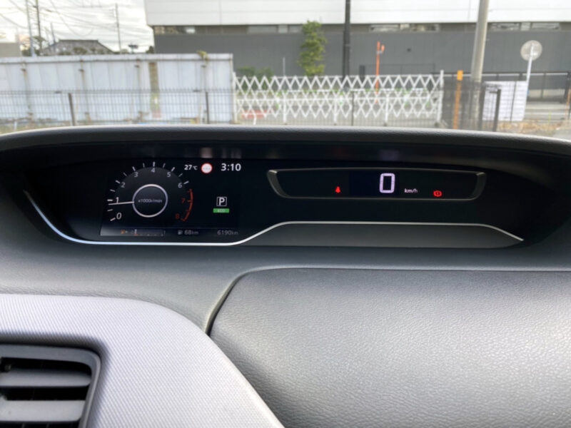 セレナ2.0S★走行0.6万k★絶好調★サイドカメラ★バックカメラ★税金完納★車検ロング★国内最安値画像16