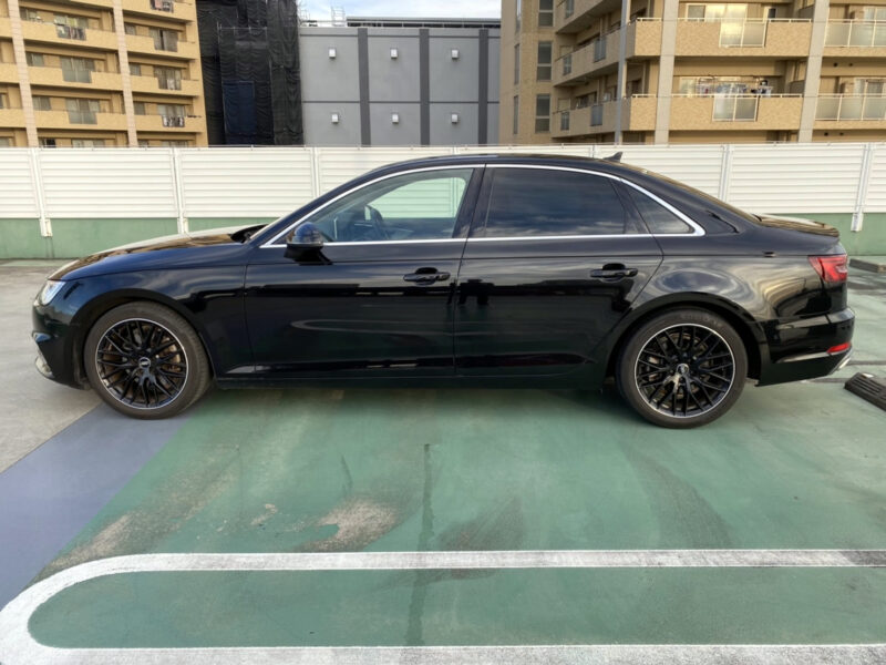 アウディA4 35TFSIスポーツブラックエレガンス★特別限定車125台★現行モデル★大人気★絶好調★特別限定グレード★税金完納★国内最安値画像3