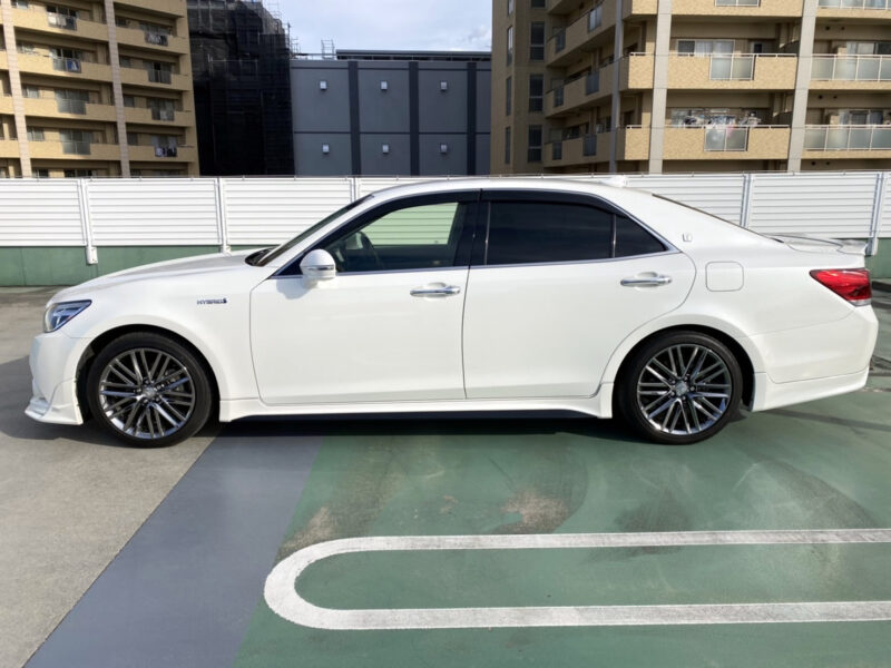 クラウンアスリート ハイブリッド2.5S ブラックスタイル★TRDフルエアロ★ウッドステアリング★ディーラー認定中古車★極良極美★新品タイヤ★ドラレコ★大人気セダン★激安画像3