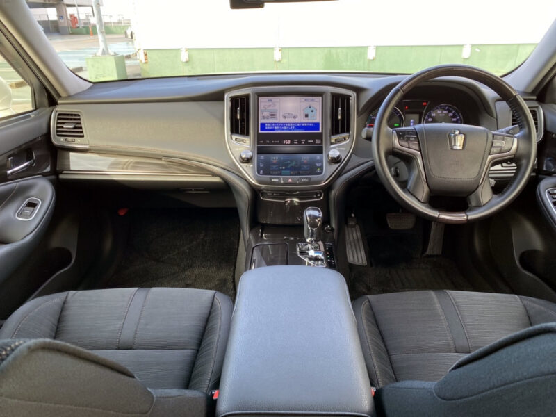 クラウンアスリート ハイブリッド2.5S ブラックスタイル★TRDフルエアロ★ウッドステアリング★ディーラー認定中古車★極良極美★新品タイヤ★ドラレコ★大人気セダン★激安画像10