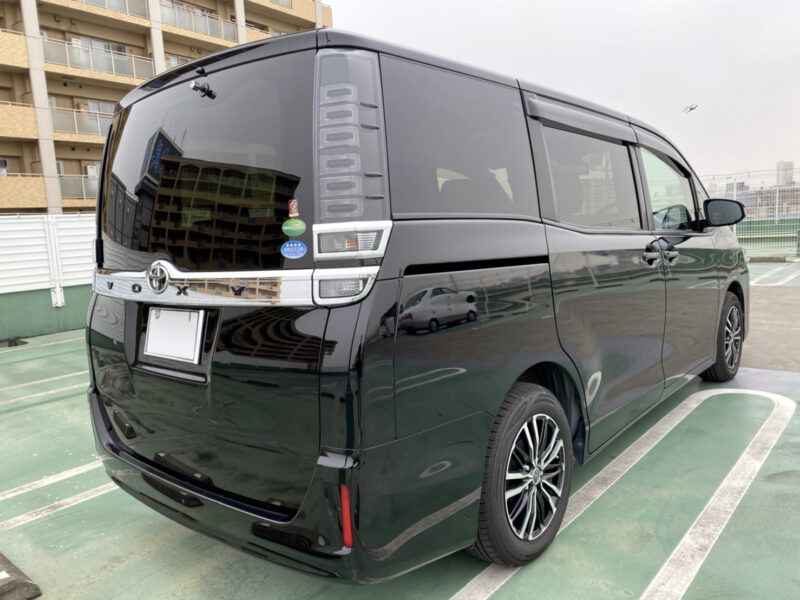 ヴォクシー 2.0 V★税金完納★アルパイン11ナビ★アルパイン後席モニター★シートヒーター★両側電動スライド★タイヤばり山★社外アルミ★大人気★国内最安値画像6