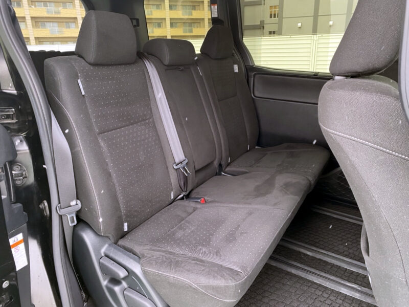 ヴォクシー 2.0 V★税金完納★アルパイン11ナビ★アルパイン後席モニター★シートヒーター★両側電動スライド★タイヤばり山★社外アルミ★大人気★国内最安値画像11