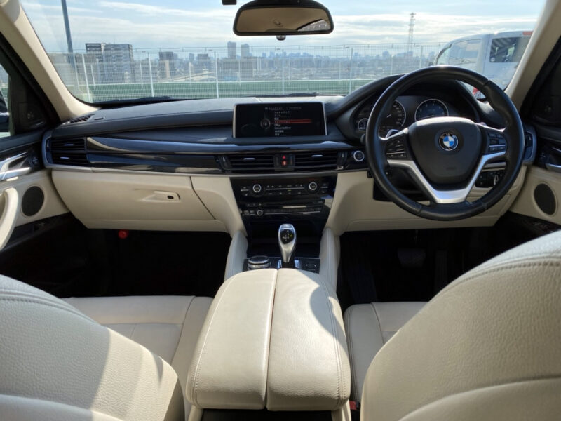 BMW X6 xDrive35i★大人気SUV ★税金完納★ホワイトレザー★ 360°カメラ★国内最安値画像10
