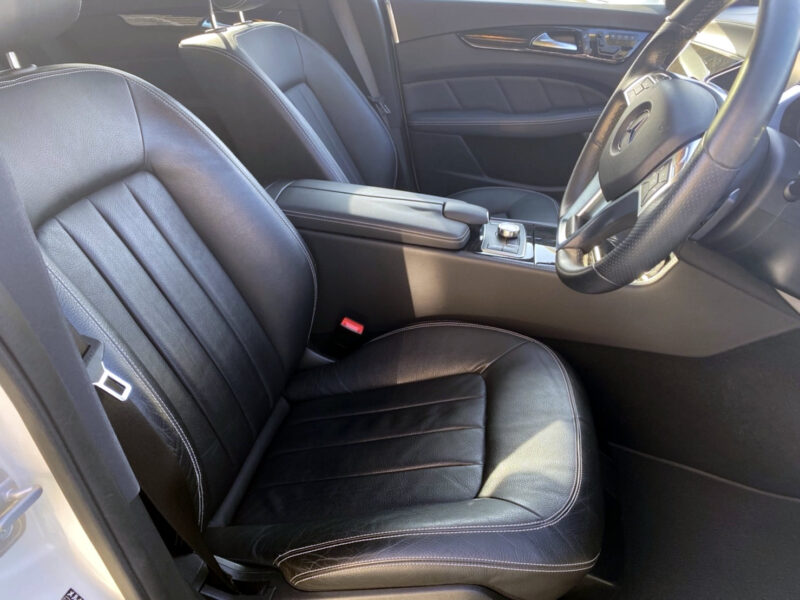 CLS350ブルーエフィシェンシAMGスポーツPKG★サンルーフ★極美★税金完納★黒レザー★車検ロング★大人気★国内最安値画像10