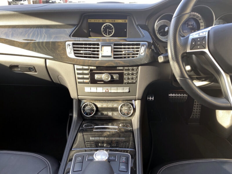 CLS350ブルーエフィシェンシAMGスポーツPKG★サンルーフ★極美★税金完納★黒レザー★車検ロング★大人気★国内最安値画像13