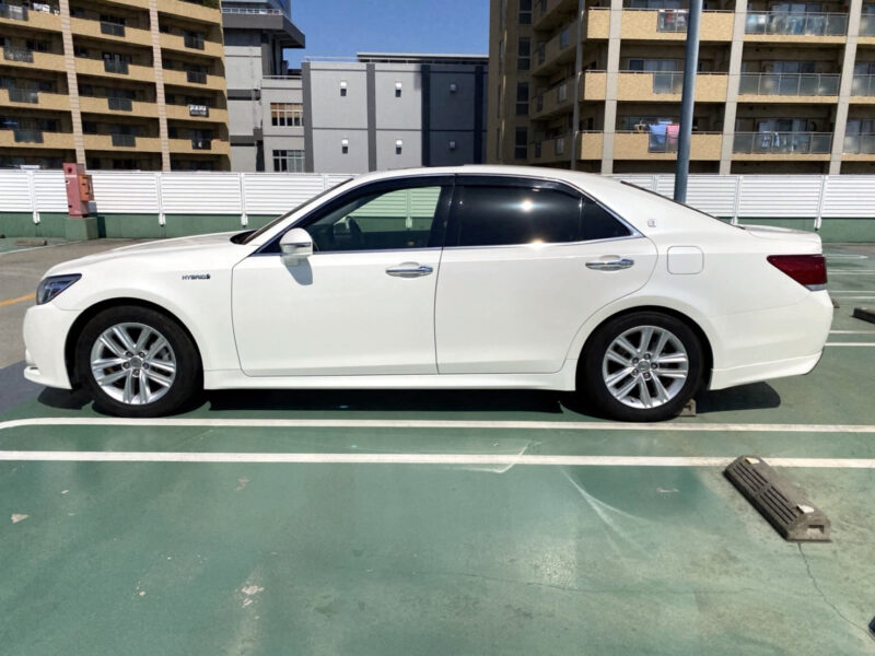 クラウンアスリート ハイブリッド アスリートS★大人気セダン★サンルーフ★税金完納★走行4万k★ハイブリッド★国内最安値画像5