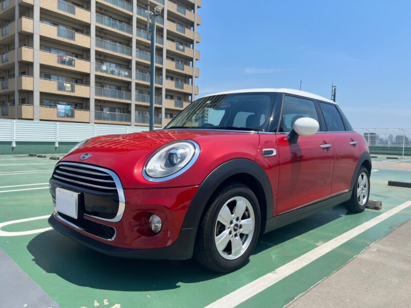 ミニ クーパーD 5ドア セブン ★極良極美 ★税金完納 ★ディーゼル ★禁煙車 ★国内最安値画像0