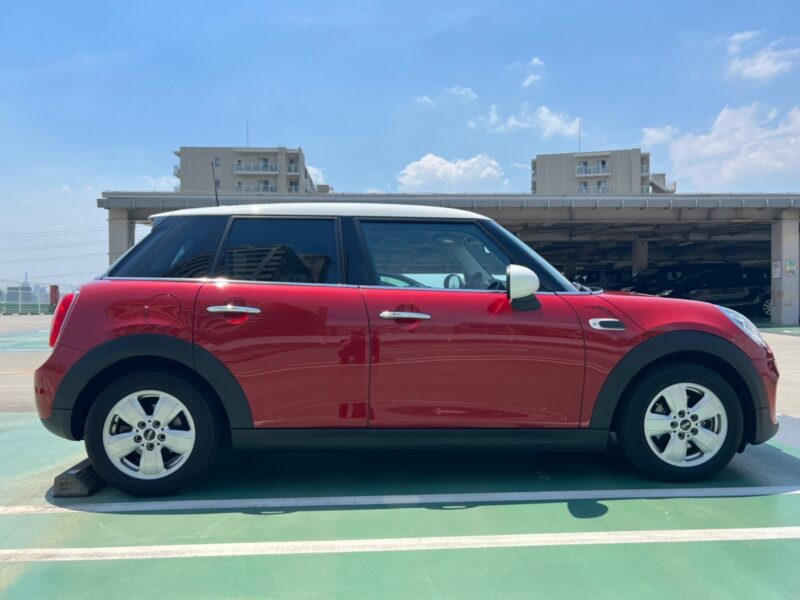 ミニ クーパーD 5ドア セブン ★極良極美 ★税金完納 ★ディーゼル ★禁煙車 ★国内最安値画像4