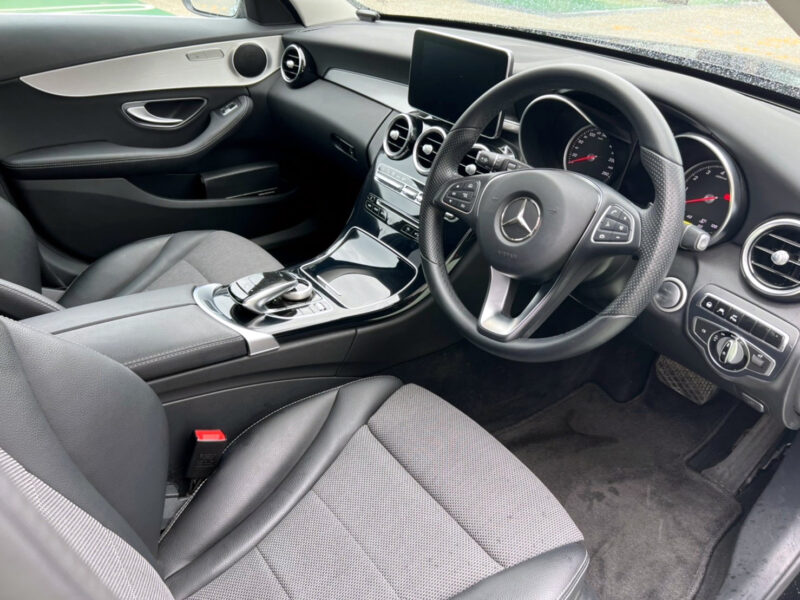 C180 ステーションワゴン アバンギャルド★低走行15,000k ★絶好調 ★税金完納 ★ハーフレザー ★国内最安値画像12