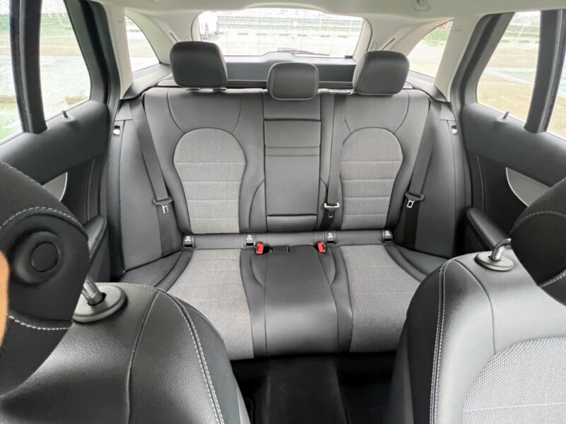 C180 ステーションワゴン アバンギャルド★低走行15,000k ★絶好調 ★税金完納 ★ハーフレザー ★国内最安値画像14