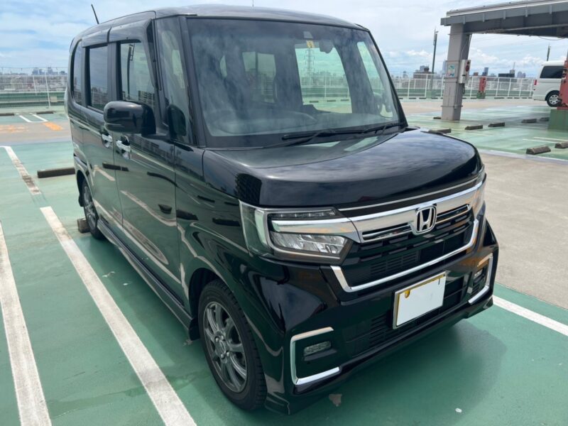 Nボックスカスタム L ★低走行0.9万k ★新車並み ★税金完納 ★片側電動スライド ★バックカメラ ★スタッドレス ★夏タイヤ付き ★大人気 ★国内最安値画像1