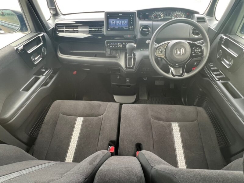 Nボックスカスタム L ★低走行0.9万k ★新車並み ★税金完納 ★片側電動スライド ★バックカメラ ★スタッドレス ★夏タイヤ付き ★大人気 ★国内最安値画像14