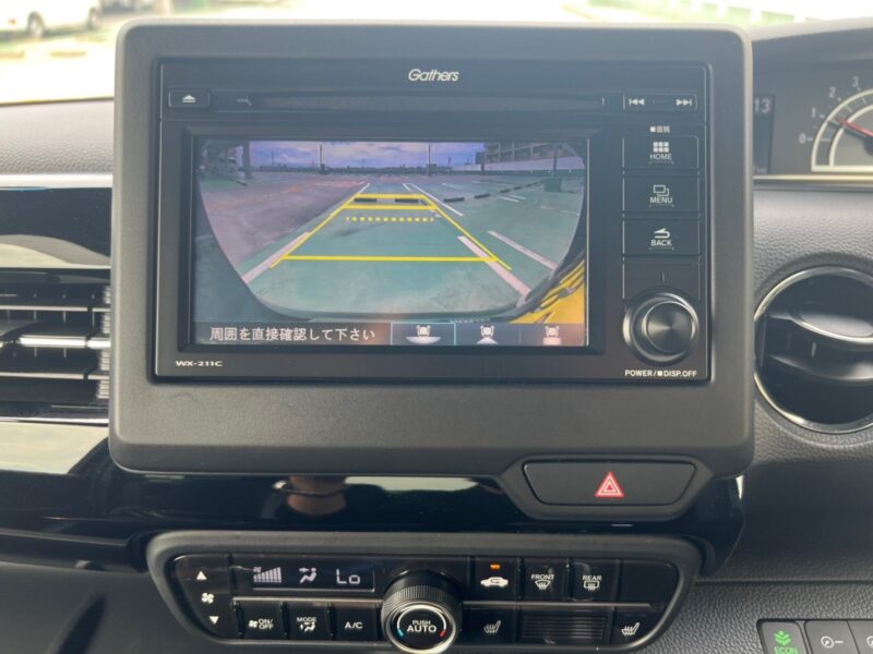 Nボックスカスタム L ★低走行0.9万k ★新車並み ★税金完納 ★片側電動スライド ★バックカメラ ★スタッドレス ★夏タイヤ付き ★大人気 ★国内最安値画像8