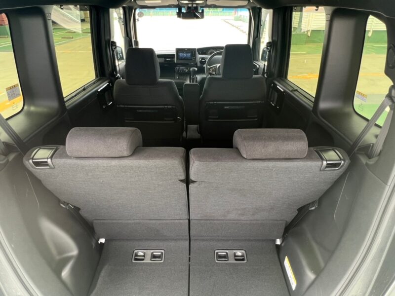 Nボックスカスタム L ★低走行0.9万k ★新車並み ★税金完納 ★片側電動スライド ★バックカメラ ★スタッドレス ★夏タイヤ付き ★大人気 ★国内最安値画像10