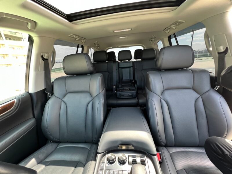 レクサスLX570 4WD★低走行1.6万k★極良極美★絶好調★大迫力★サンルーフ★装備充実★税金完納★国内最安値画像14