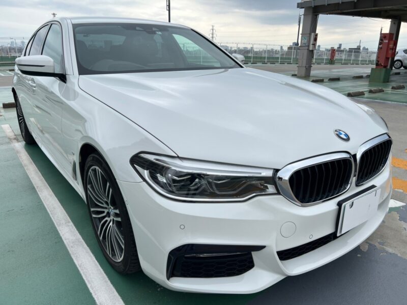 BMW 530e Mスポーツ アイパフォーマンス★税金完納★PHEV プラグインハイブリッド★黒レザー★極良極美★低走行★国内最安値画像1