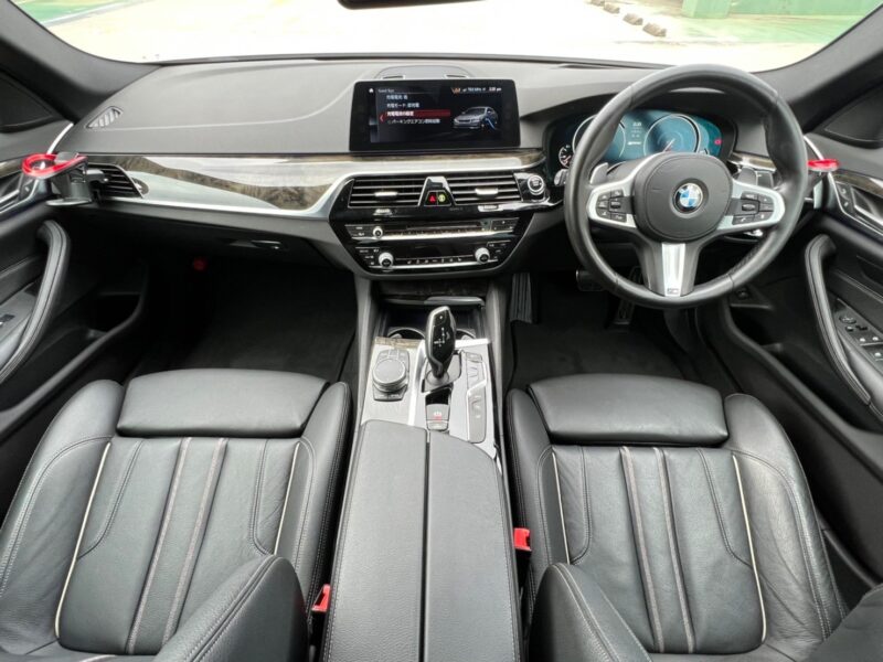 BMW 530e Mスポーツ アイパフォーマンス★税金完納★PHEV プラグインハイブリッド★黒レザー★極良極美★低走行★国内最安値画像10